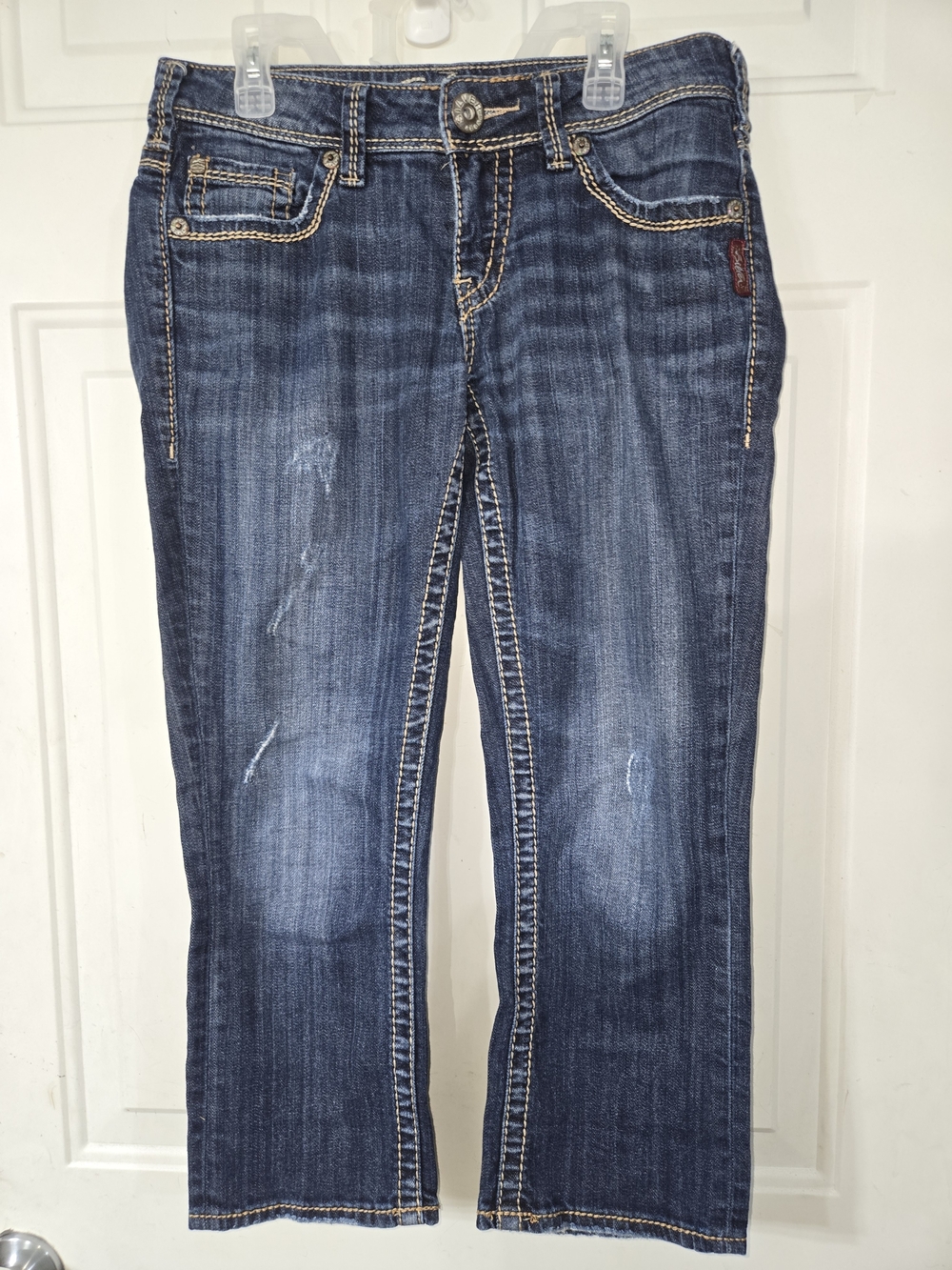Silver Jeans Medium Dark Blue Capri with Contrast Stitching